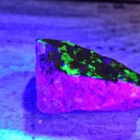 Rocks & Minerals That Glow Under UV Light & Black Light
