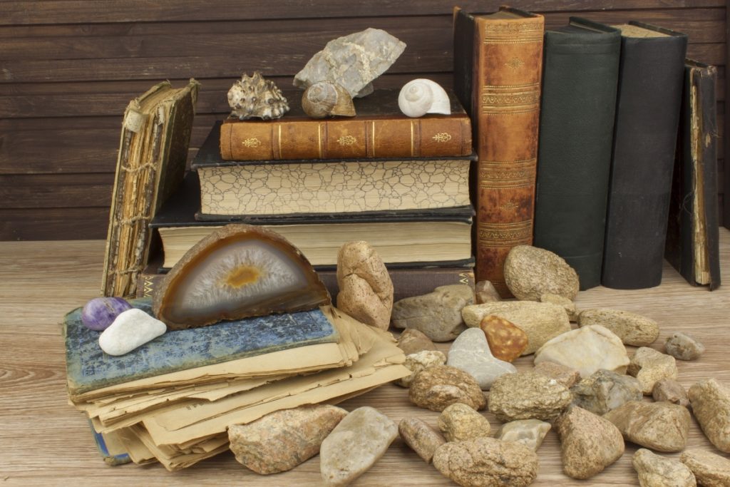 The Best Books for Identifying Rocks and Minerals