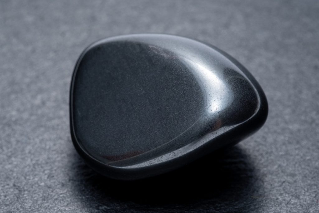 Polishing Obsidian By Hand and With A Tumbler
