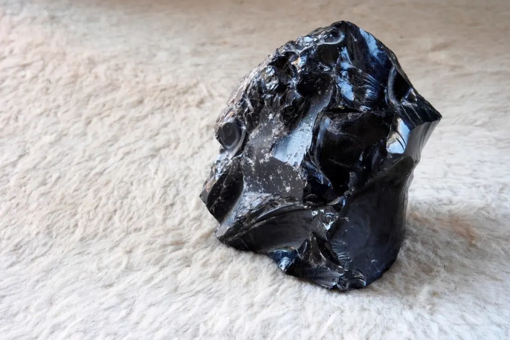 How Much is Obsidian Worth per Pound, Ounce, Gram, Color & Type