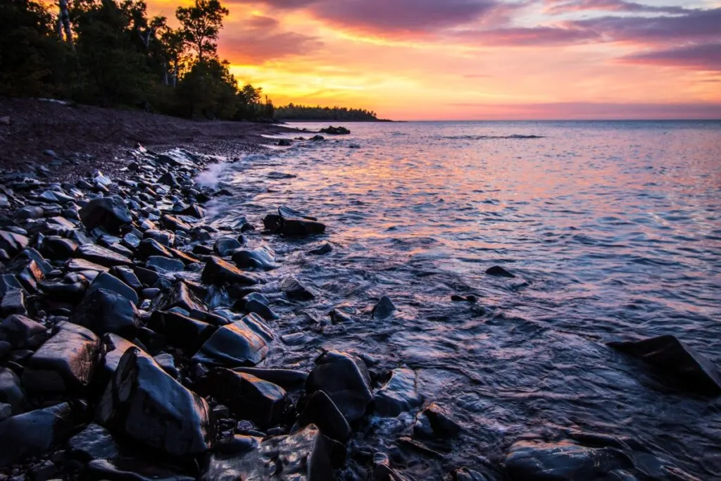 What Are Rocks on Lake Superior Beaches?